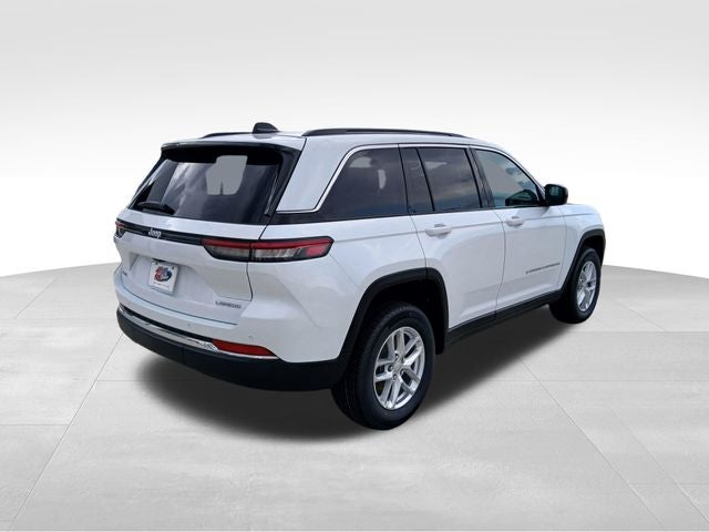 2026 Jeep Grand Cherokee GRAND CHEROKEE LAREDO X 4X4