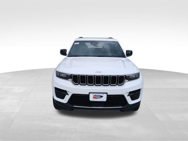 2026 Jeep Grand Cherokee GRAND CHEROKEE LAREDO X 4X4