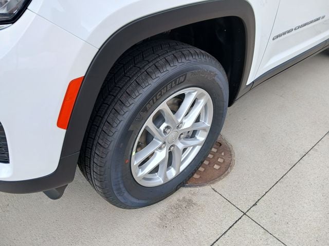 2026 Jeep Grand Cherokee GRAND CHEROKEE LAREDO X 4X4