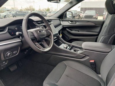 2026 Jeep Grand Cherokee GRAND CHEROKEE LAREDO X 4X4