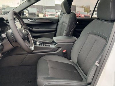 2026 Jeep Grand Cherokee GRAND CHEROKEE LAREDO X 4X4
