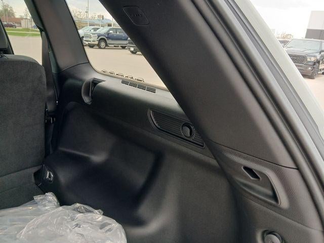 2026 Jeep Grand Cherokee GRAND CHEROKEE LAREDO X 4X4