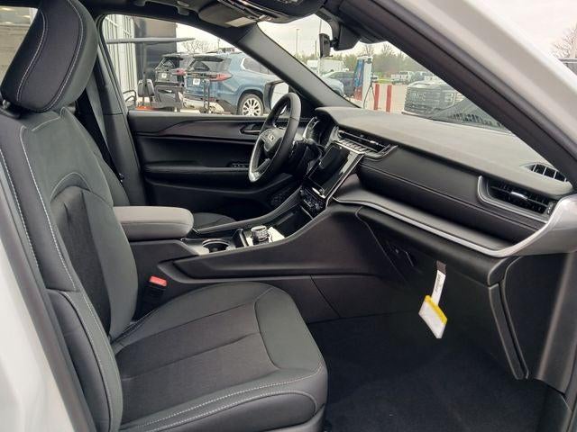 2026 Jeep Grand Cherokee GRAND CHEROKEE LAREDO X 4X4