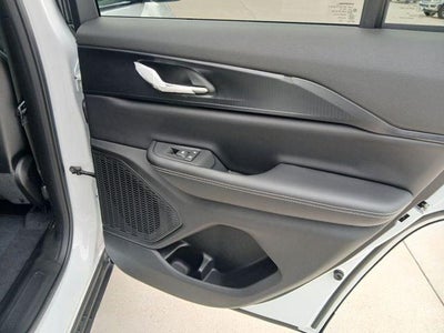 2026 Jeep Grand Cherokee GRAND CHEROKEE LAREDO X 4X4
