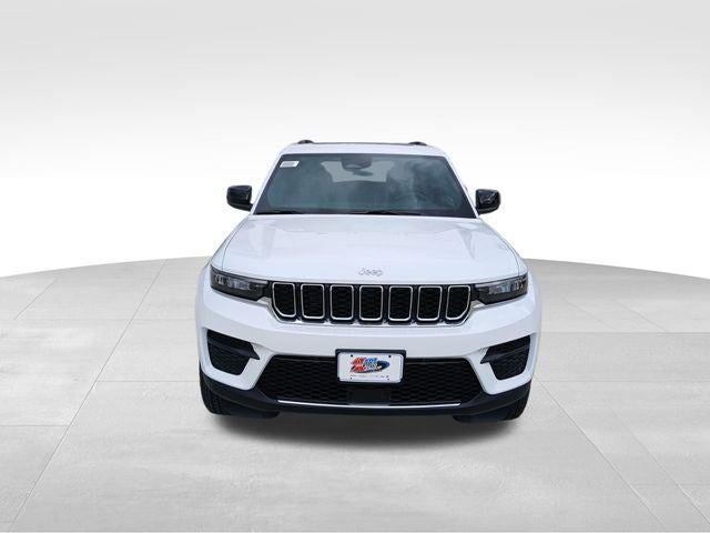 2026 Jeep Grand Cherokee GRAND CHEROKEE LAREDO X 4X4