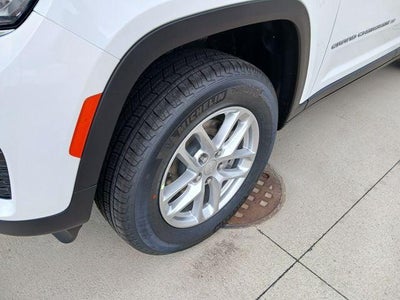 2026 Jeep Grand Cherokee GRAND CHEROKEE LAREDO X 4X4