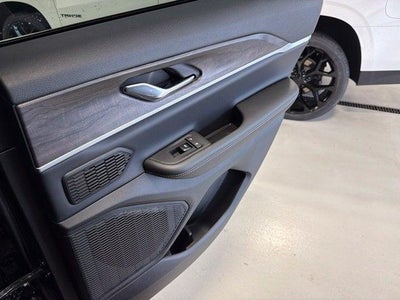 2027 Jeep Grand Cherokee GRAND CHEROKEE LIMITED 4X4