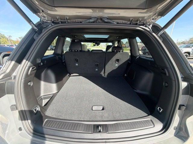 2027 Jeep Grand Cherokee GRAND CHEROKEE LIMITED 4X4