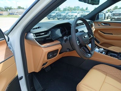 2027 Jeep Grand Cherokee Summit