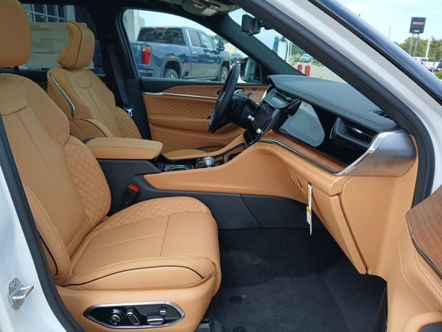 2027 Jeep Grand Cherokee Summit