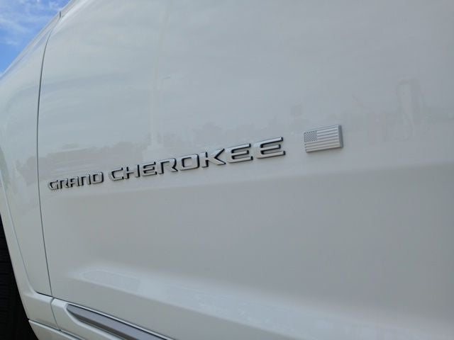2027 Jeep Grand Cherokee Summit