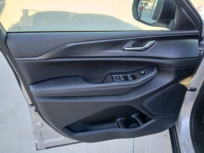 2025 Jeep Grand Cherokee GRAND CHEROKEE L LAREDO 4X4