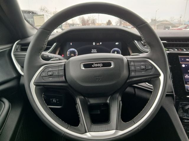 2025 Jeep Grand Cherokee GRAND CHEROKEE L ALTITUDE 4X4