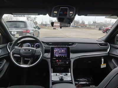 2025 Jeep Grand Cherokee GRAND CHEROKEE L ALTITUDE 4X4