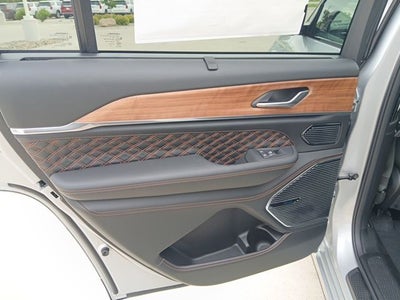 2026 Jeep Grand Cherokee GRAND CHEROKEE L SUMMIT 4X4