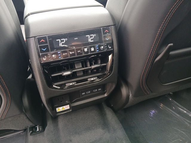 2026 Jeep Grand Cherokee GRAND CHEROKEE L SUMMIT 4X4