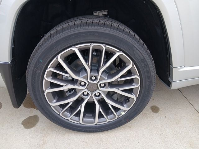 2026 Jeep Grand Cherokee GRAND CHEROKEE L SUMMIT 4X4