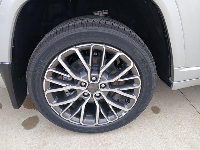 2026 Jeep Grand Cherokee GRAND CHEROKEE L SUMMIT 4X4