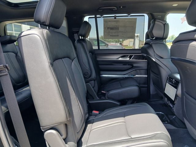 2026 Jeep Grand Wagoneer GRAND WAGONEER SUMMIT OBSIDIAN 4X4
