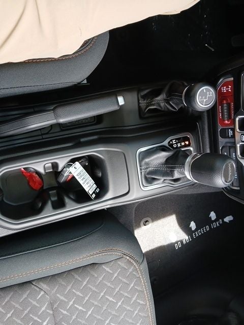 2026 Jeep Gladiator GLADIATOR MOJAVE 4X4