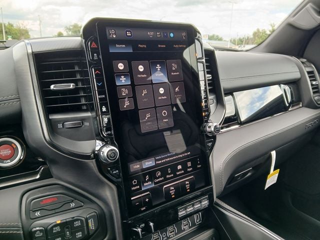 2026 RAM Ram 1500 RAM 1500 RHO CREW CAB 4X4 5'7' BOX