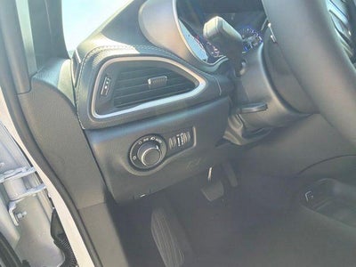 2027 Chrysler Pacifica PACIFICA SELECT