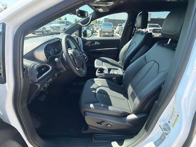 2027 Chrysler Pacifica PACIFICA SELECT