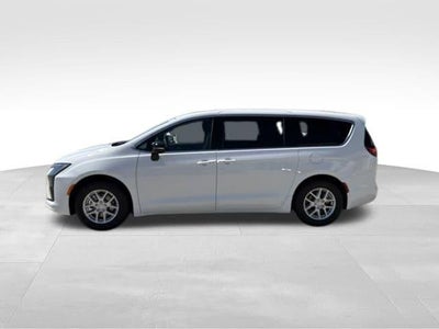 2027 Chrysler Pacifica PACIFICA SELECT