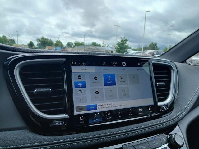 2027 Chrysler Pacifica PACIFICA SELECT