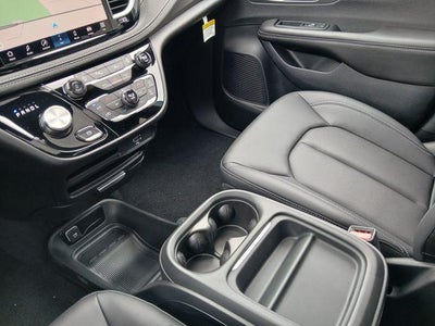 2027 Chrysler Pacifica PACIFICA SELECT