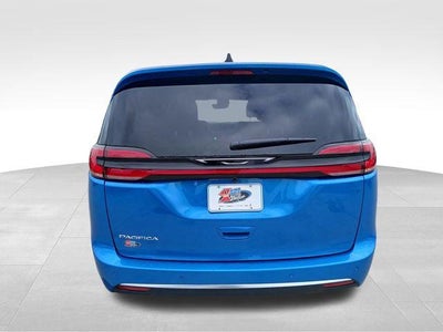 2027 Chrysler Pacifica PACIFICA SELECT