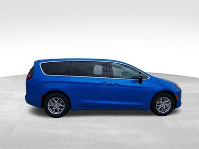 2027 Chrysler Pacifica PACIFICA SELECT
