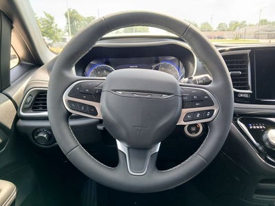 2027 Chrysler Pacifica PACIFICA SELECT