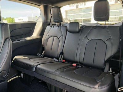 2027 Chrysler Pacifica PACIFICA SELECT