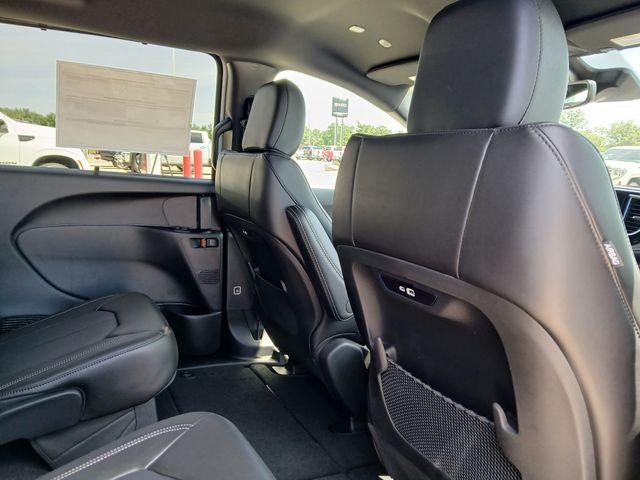 2027 Chrysler Pacifica PACIFICA SELECT