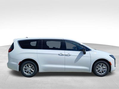 2027 Chrysler Pacifica PACIFICA SELECT