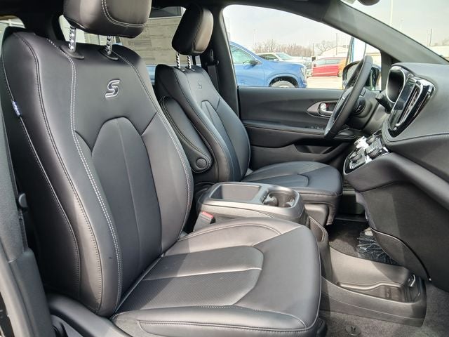 2026 Chrysler Pacifica PACIFICA SELECT AWD