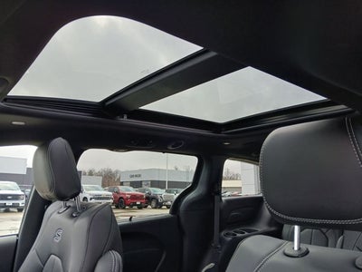2026 Chrysler Pacifica PACIFICA SELECT AWD