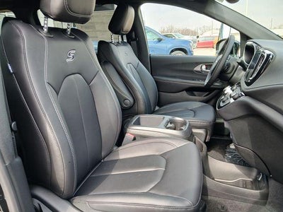 2026 Chrysler Pacifica PACIFICA SELECT AWD