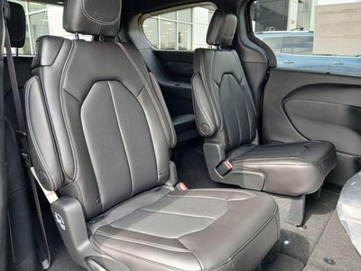 2026 Chrysler Pacifica PACIFICA SELECT AWD