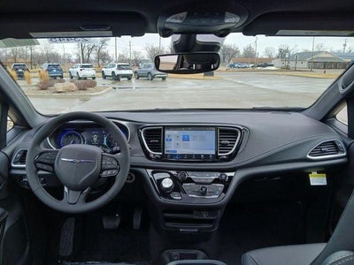 2026 Chrysler Pacifica PACIFICA SELECT AWD