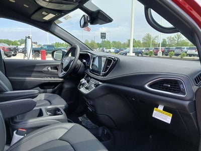 2026 Chrysler Pacifica PACIFICA SELECT AWD