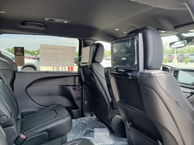 2026 Chrysler Pacifica PACIFICA SELECT AWD