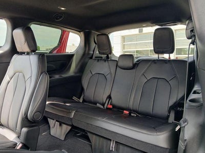 2026 Chrysler Pacifica PACIFICA SELECT AWD