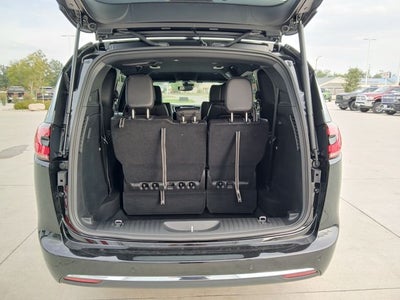 2026 Chrysler Pacifica PACIFICA SELECT AWD