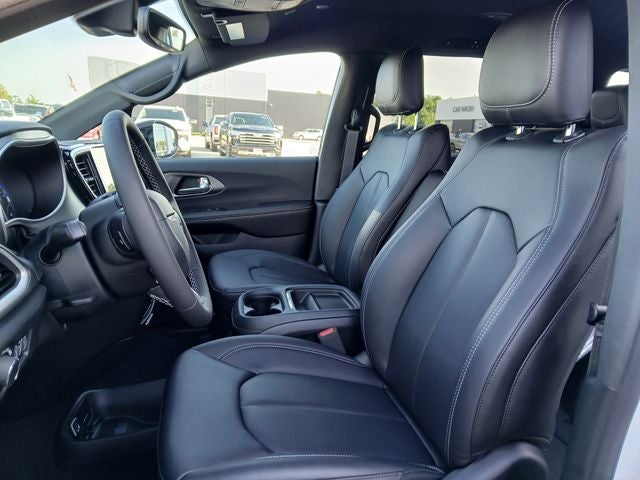 2027 Chrysler Pacifica PACIFICA SELECT AWD