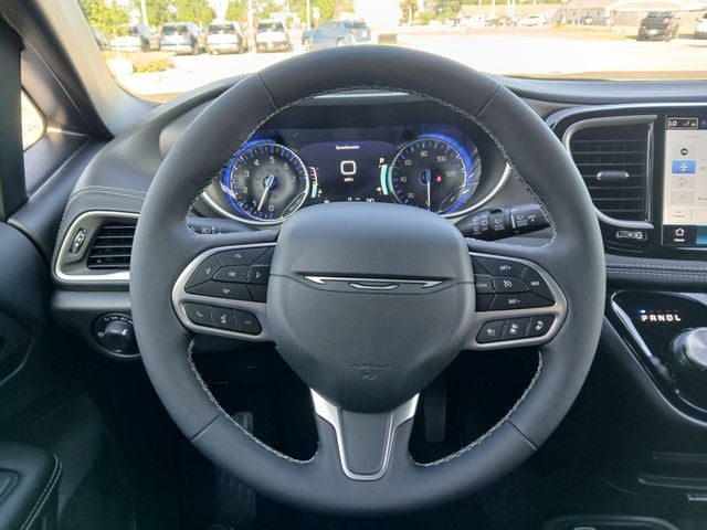 2027 Chrysler Pacifica PACIFICA SELECT AWD