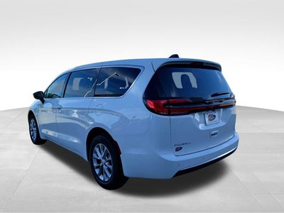 2027 Chrysler Pacifica PACIFICA SELECT AWD