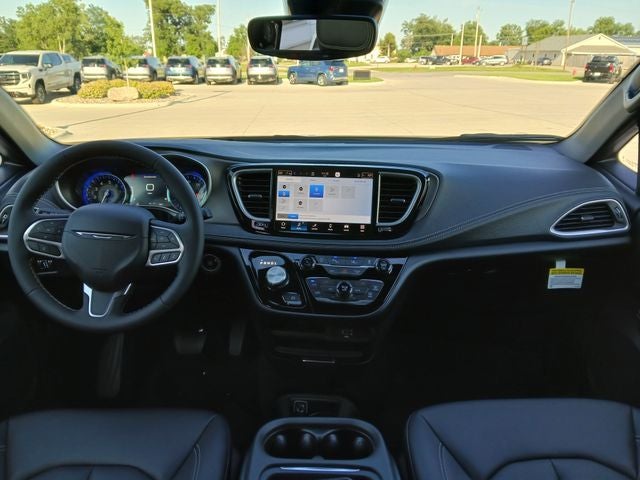 2027 Chrysler Pacifica PACIFICA SELECT AWD