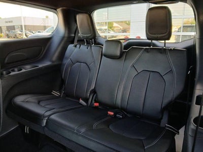 2027 Chrysler Pacifica PACIFICA SELECT AWD